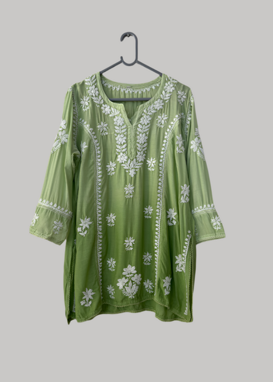 GREEN LUCKNOWI MUSLIN SHORT TOP