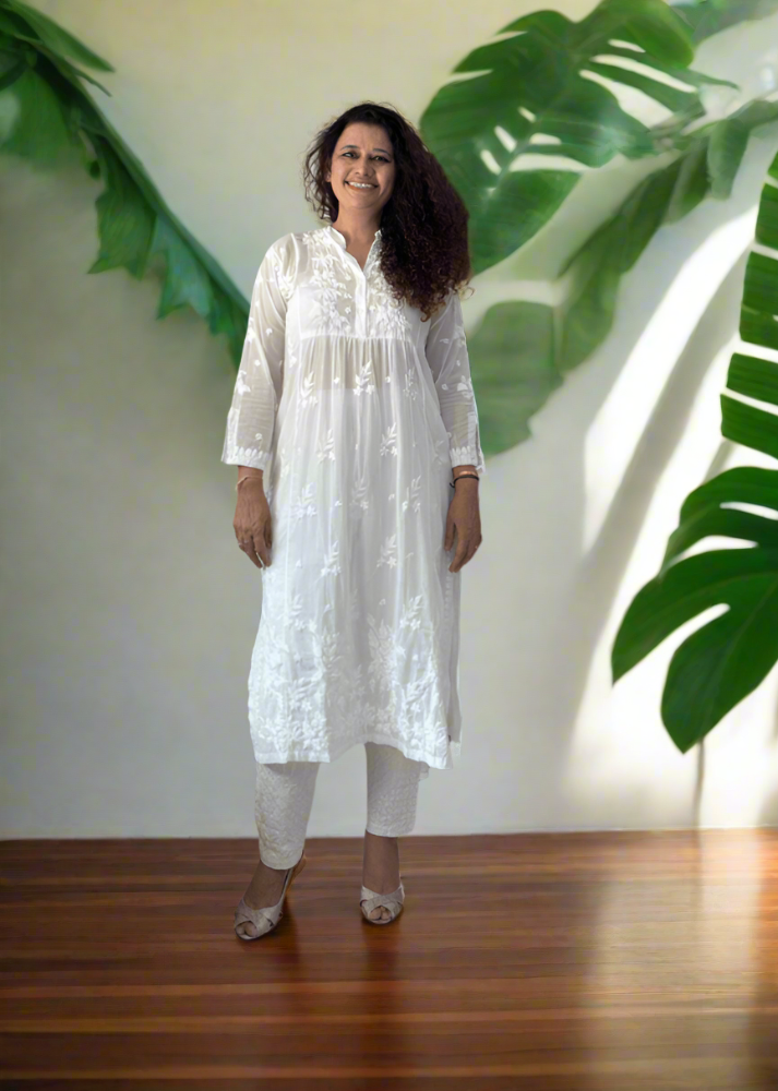 WHITE LUCKNOWI KURTA