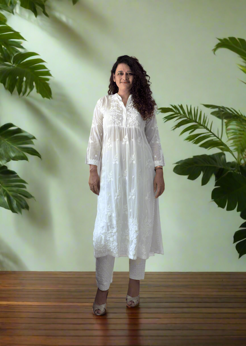 WHITE LUCKNOWI KURTA